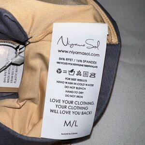 Niyama Sol Charcoal and Beige Leggings